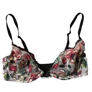 Victoria’s Secret 32C Bra Floral Mesh